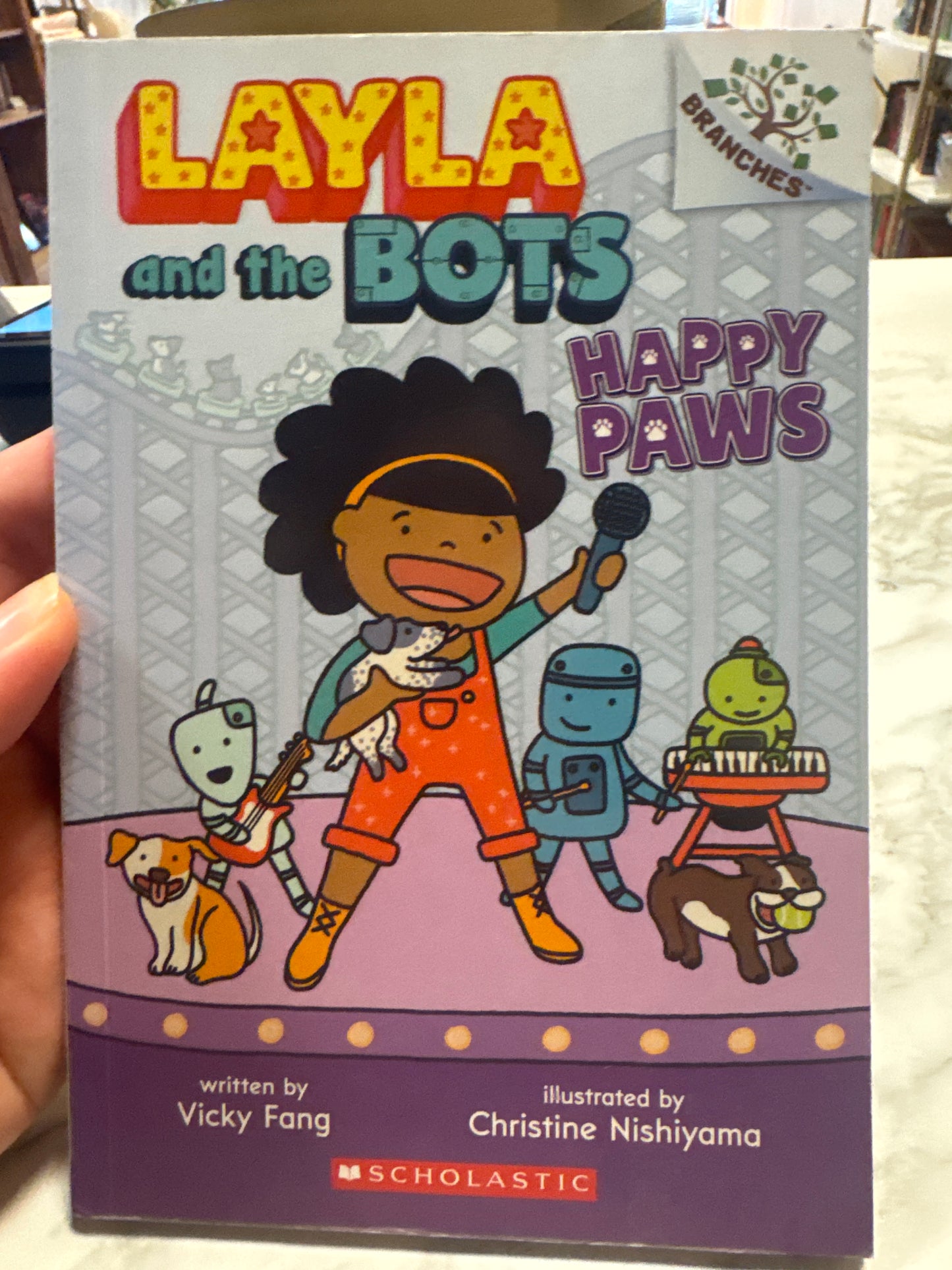 Layla and the Bots: Happy Paws