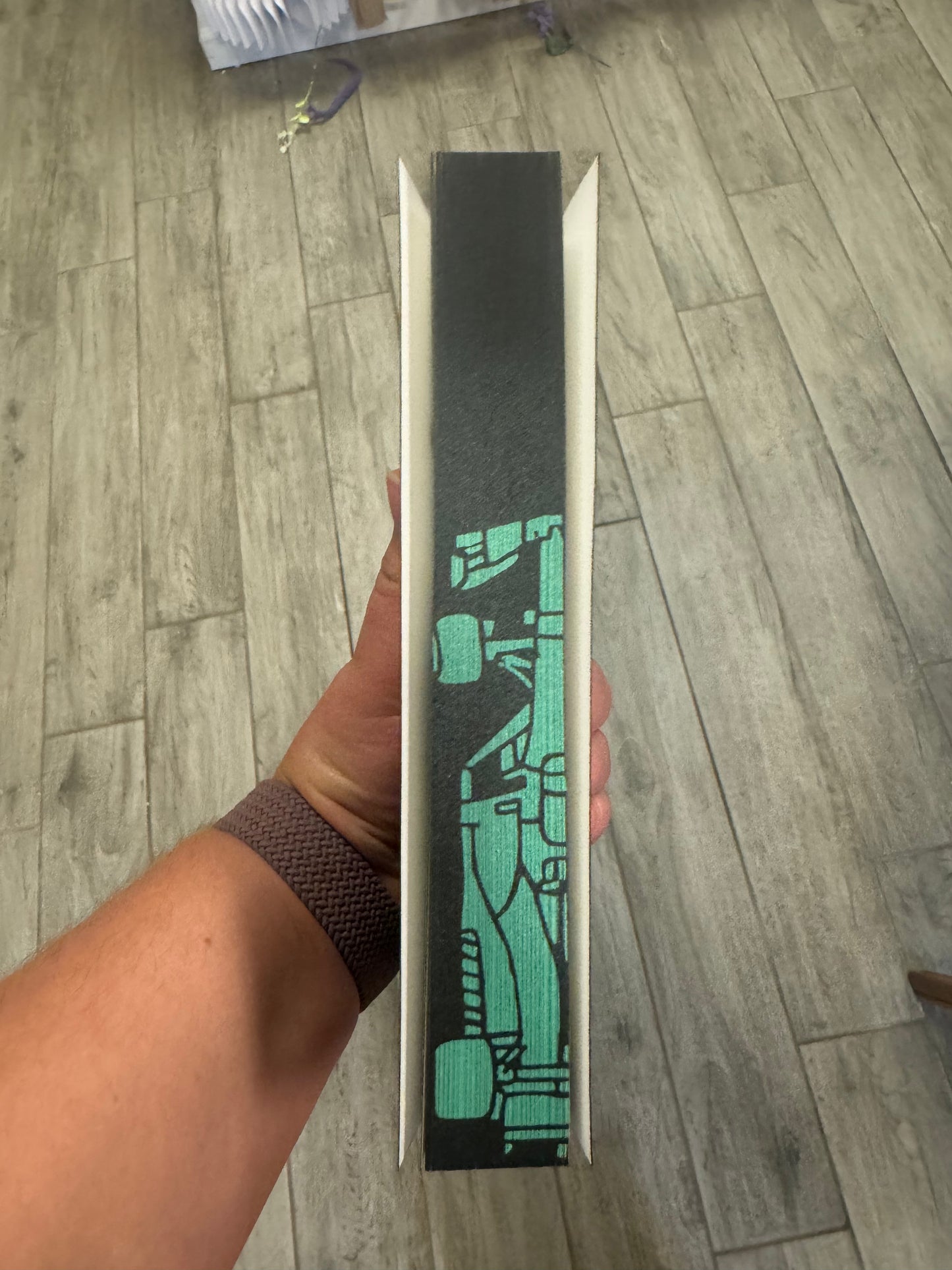 Champagne Circuit - author-sprayed edges